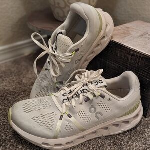 Women's On Running White and Green Shoes